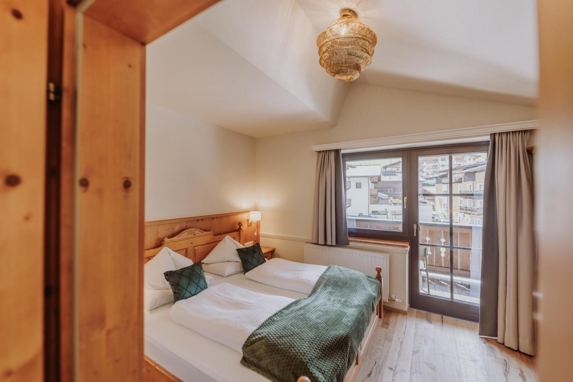Hotel Gluecksschmiede - Hinterglemm Saalbach-Hinterglemm Ngoại thất bức ảnh